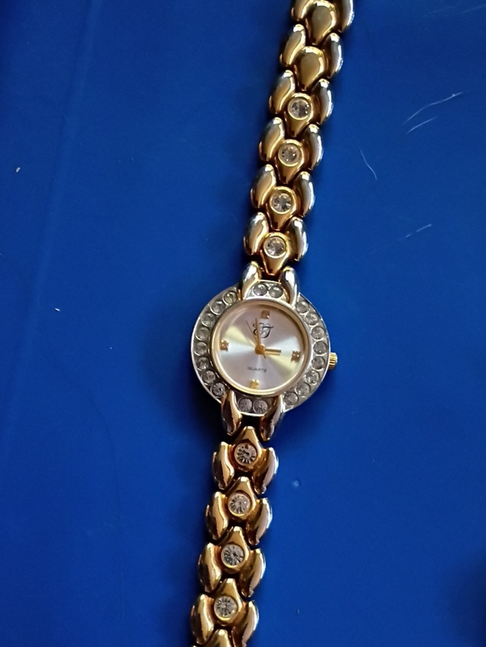 Elizabeth Taylor Gold Crystal Accent Women's Quartz Bracelet Watch